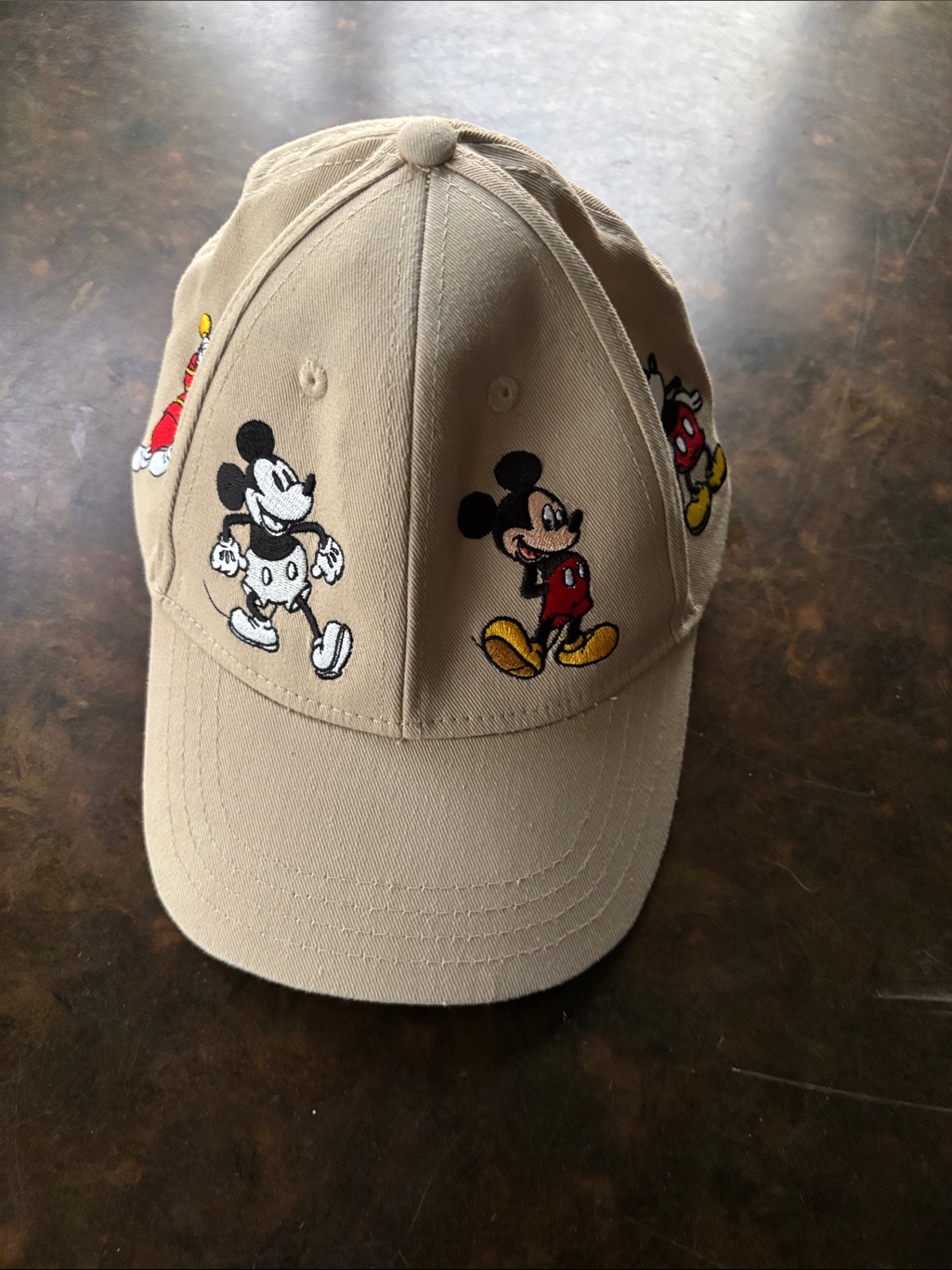 Disney Beige Baseball Cap With Embroidered Mickey Mouse